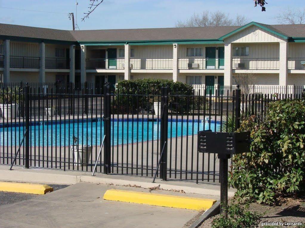 Days Inn By Wyndham Gatesville Instalações foto